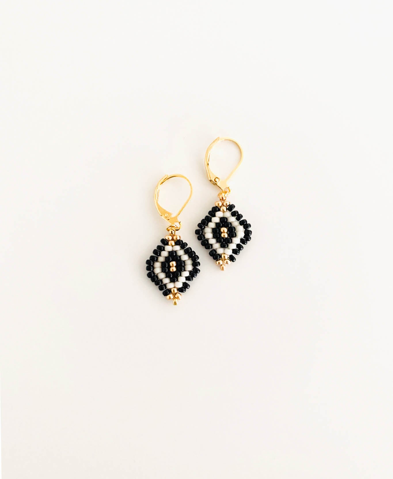 Earrings • Lara