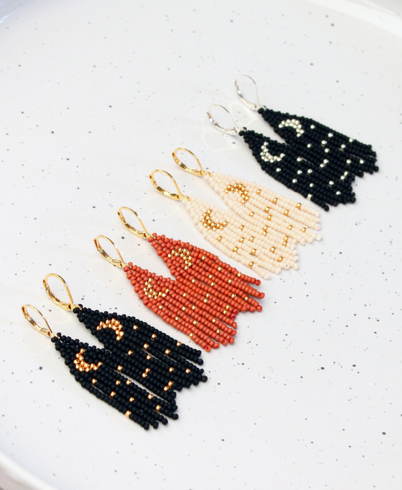 Oorbellen • Tiny Moon, zwart, goud